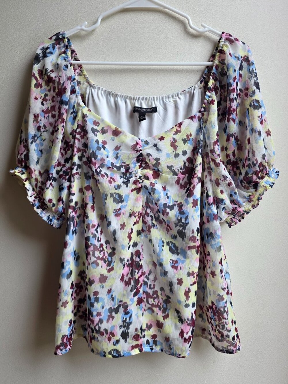 Banana Republic Colorful Floral Sweetheart Neckline Blouse Size Large